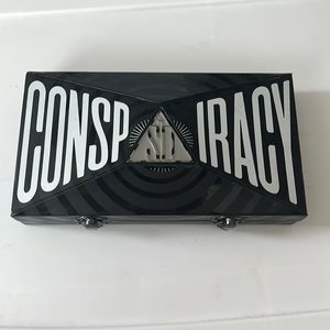 Conspiracy Pallet